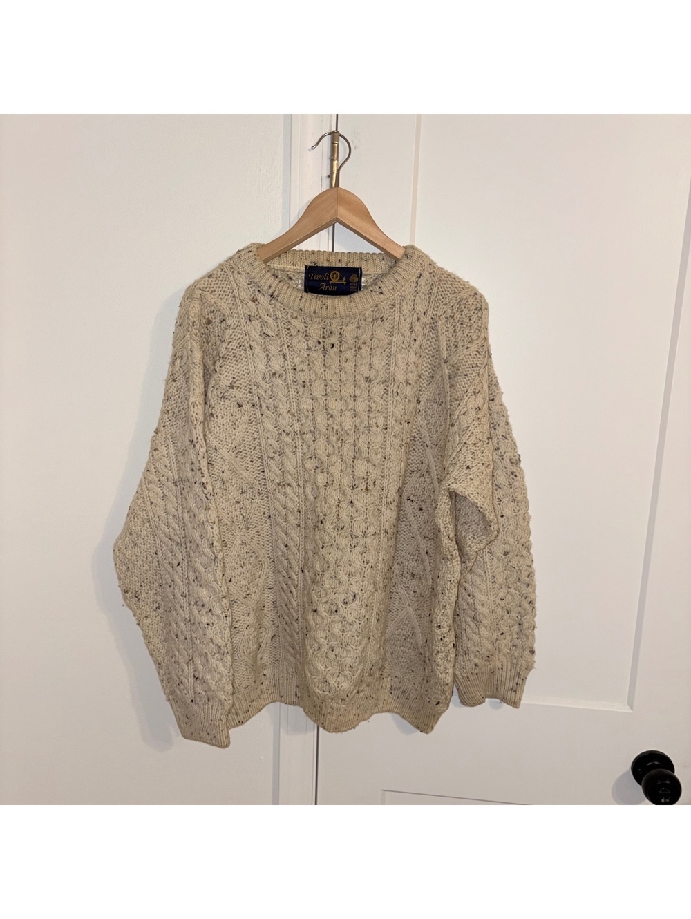 Tivoli Aran $234 Woman’s XL 100% Pure Merino Wool cream cable knit sweater